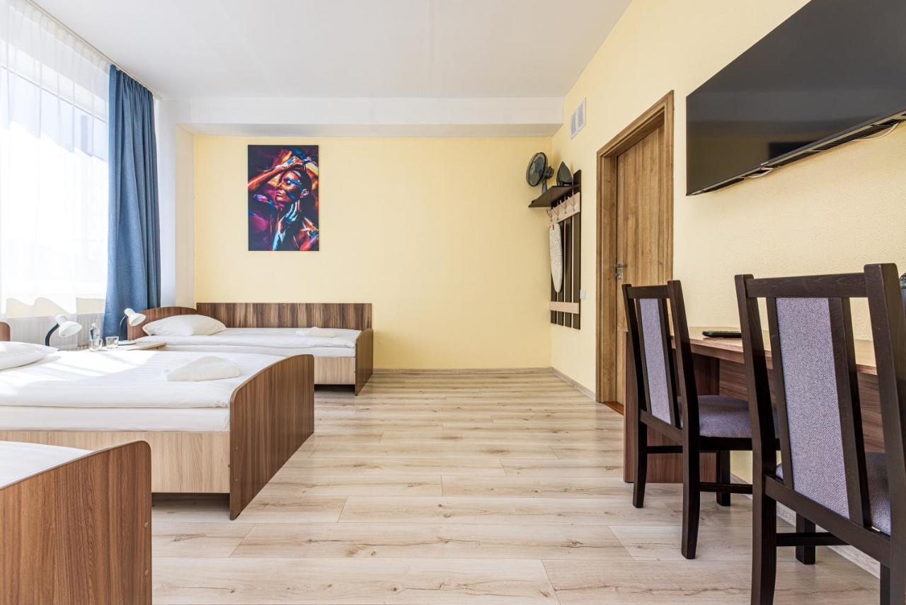 Hotel Sveciu Namai Pajuryje Palanga Exterior foto